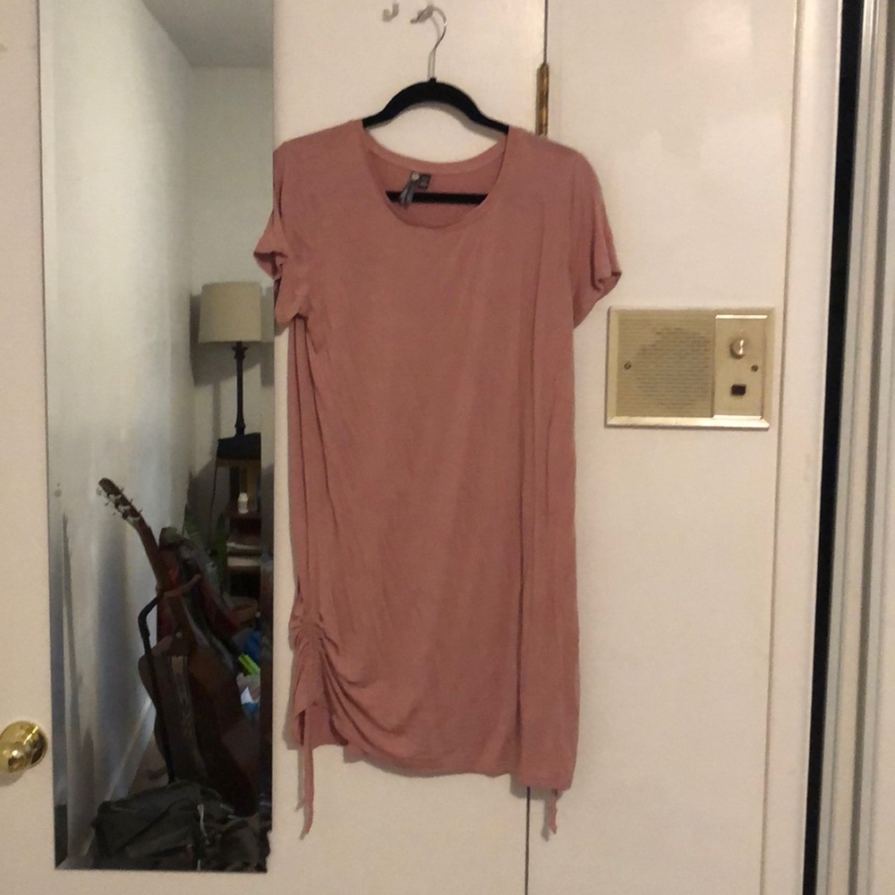 Orb Janey dress: M- convertible tee dress dusty pink